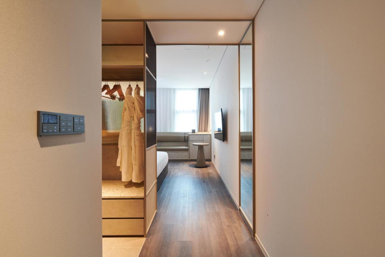 Nine Tree Premier Rokaus Hotel Seoul Yongsan Экстерьер фото